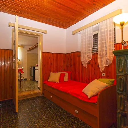 Apartment Milena 1582 *